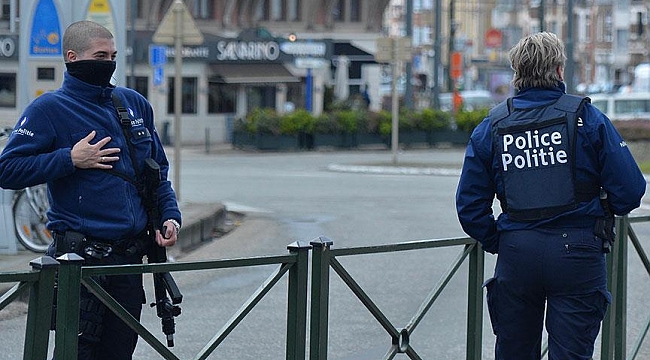 Belçika'da aşırı sağcılara yönelik operasyonda 1 kişi öldü