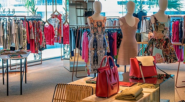 Hollanda'da Müşteriler artan enflasyon nedeniyle mağazalardan uzak duruyor