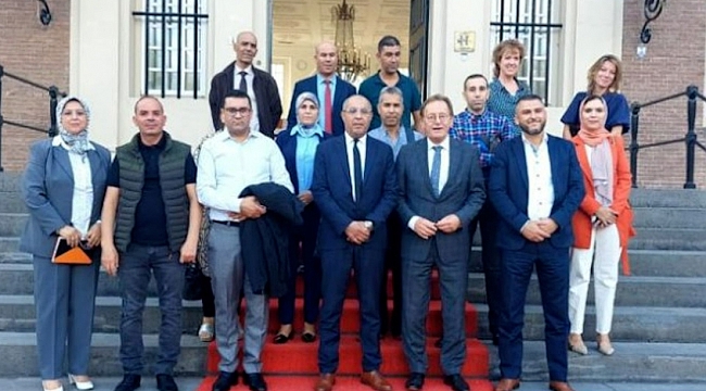 Fas’tan Hollanda’ya Çalışma ziyareti için gelen belediye meclisi üyeleri geri dönmedi