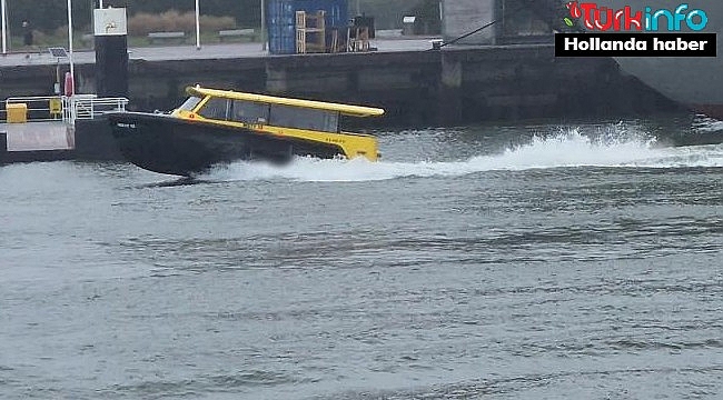 Hollanda'da sürat teknesi ile deniz taksi çarpıştı iki kişi hayatını kaybetti