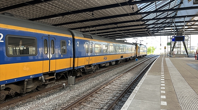 Hollanda'da tren makinisti sefer sırasında öldü