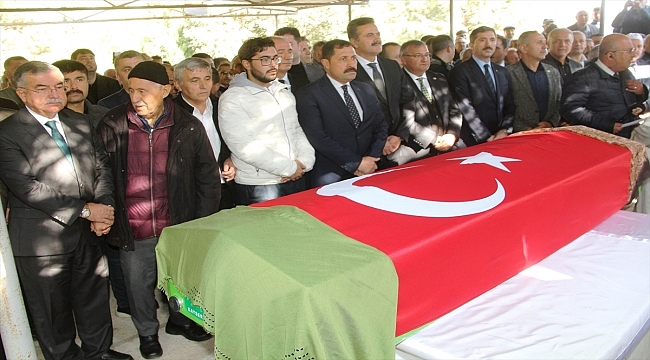 Solingen faciasında 5 yakınını kaybeden Mevlüde Genç, Amasya'da son yolculuğuna uğurlandı