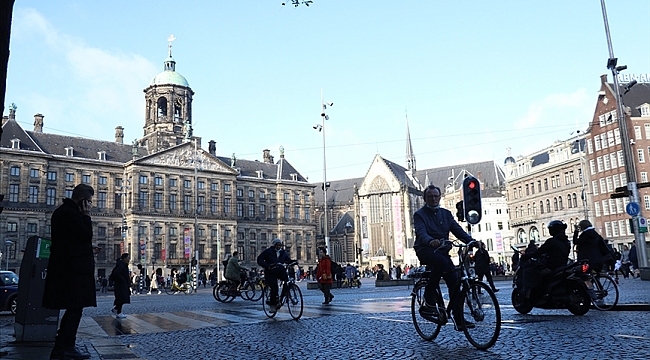 Hollanda bugün kölelik tarihi ile yüzleşecek