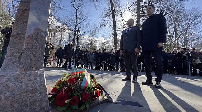 Hollanda'da Hocalı Katliamı ve Kahramanmaraş merkezli depremlerde hayatını kaybedenler anıldı