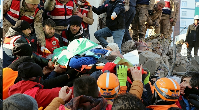 Meer dan 18.300 doden bij krachtige aardbevingen in Zuid-Turkije