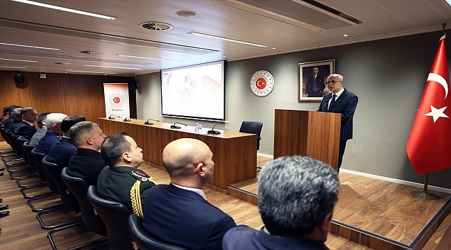 Brüksel'de Çanakkale Deniz Zaferi'nin 108. yıl dönümü dolayısıyla tören düzenlendi
