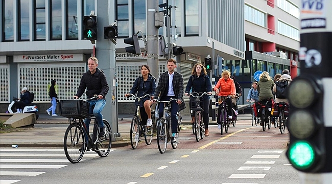 Hollanda'da İşe Bisiklet ile Gidenlerin Sayısı Gün Geçtikçe Artıyor