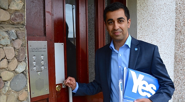 Humza Yousaf gekozen als leider van Schotse Nationale Partij