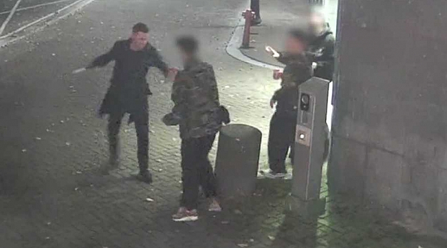Hollanda'da dehşet:'Sigaram yok' dedi: bıçaklandı! 