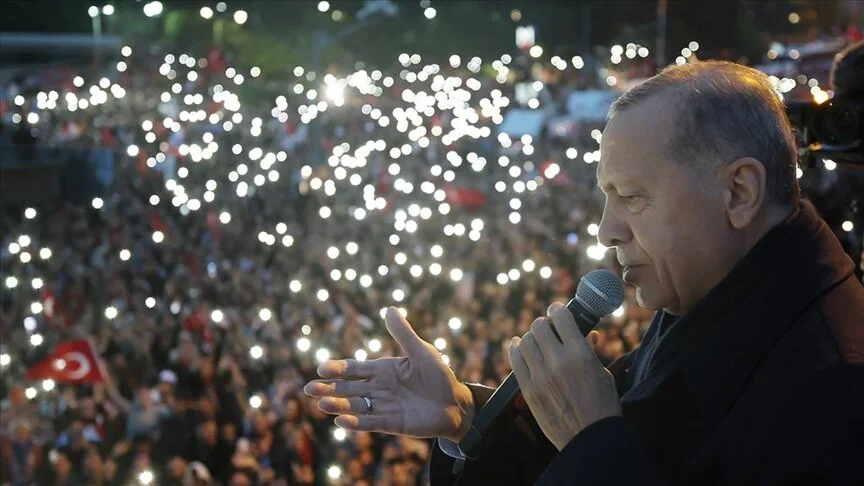 Hollandalı siyasetçiden skandal bir paylaşım: Erdoğan'a oy verenler çantalarını toplasın, hoşça kalın!