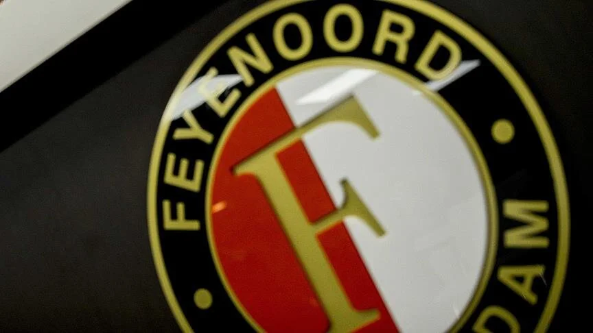 Rotterdam'daki öğrenciler, Feyenoord'un kazanması durumunda Pazartesi günü tatil olacak