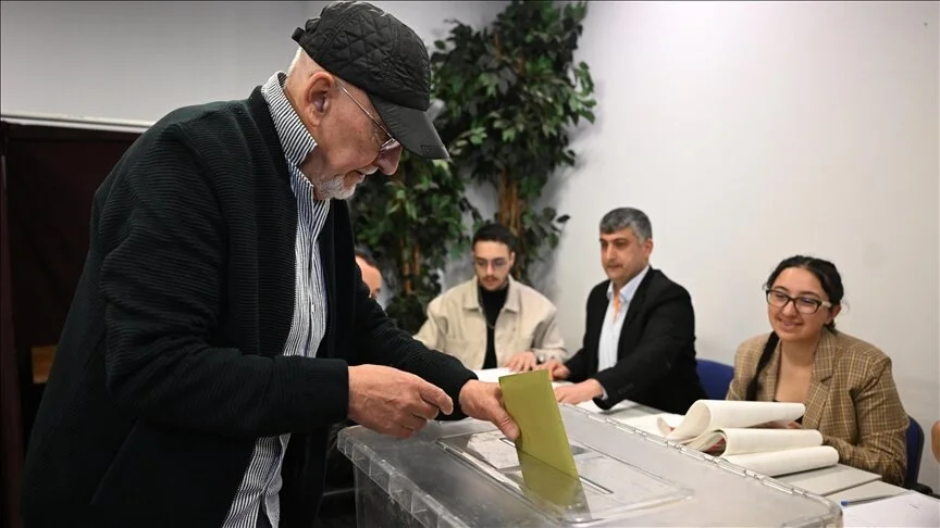 Turken naar de stembus