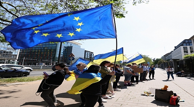 Brüksel'de "Ukraynalı çocukları kurtarın" protestosu