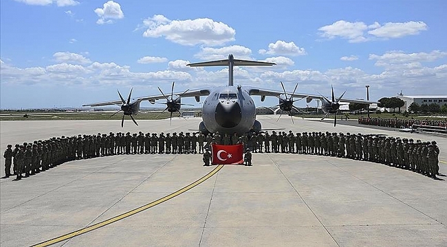 Turkije stuurt extra troepen naar Kosovo op verzoek van de NAVO
