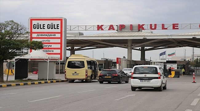 Tatilleri biten gurbetçilerin yaşadıkları ülkelere dönüş yolculukları sürüyor