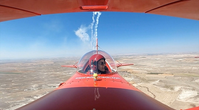 Türk kadın akrobasi pilotu ay yıldızlı bayrağı Almanya'da dalgalandıracak