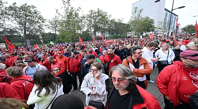 Belçika'da binlerce kişi protestolara kısıtlama getiren yasa tasarısına karşı yürüdü