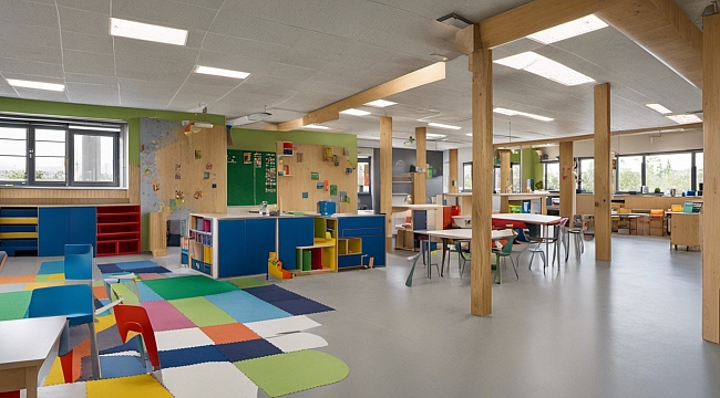 Oisterwijk'teki İlkokula Giren Şüpheli Gözaltına Alındı