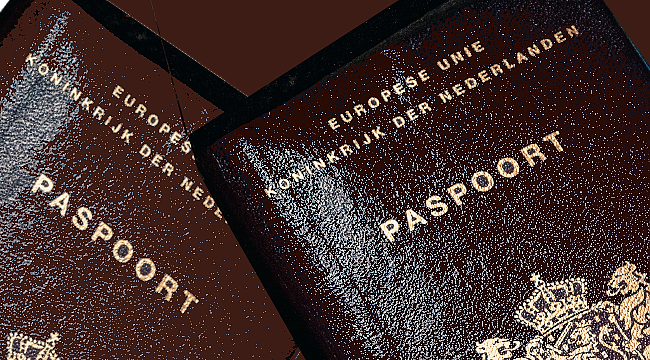 Binlerce Hollandalının Pasaportu, Maaş Bordrosu ve Hesap Özeti Dark Web'de