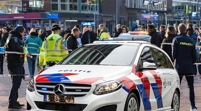 Eindhoven'da 15 kişinin karıştığı Bıçaklı Kavga: Çok Sayıda Yaralı var