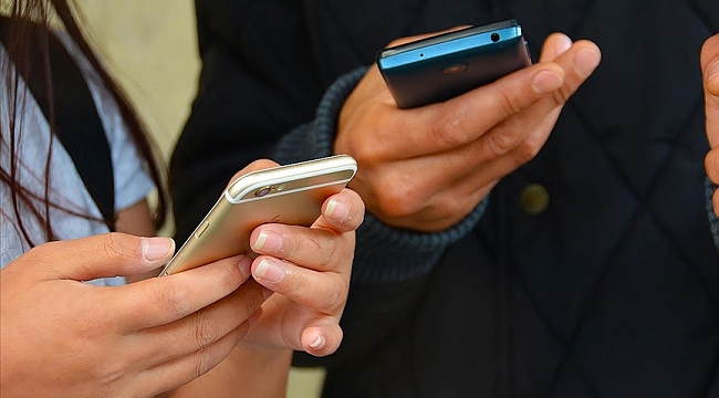 Gurbetçilerin Türkiye’de telefon kullanma süreleri 6 aya çıkarıldı