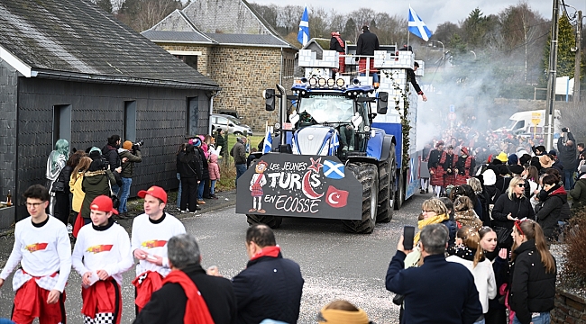 Belçika'nın "Türk köyü"nde karnaval coşkusu