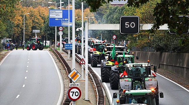 Belçika ve Hollanda Sınırlarındaki Çiftçi Protestoları Sürüyor
