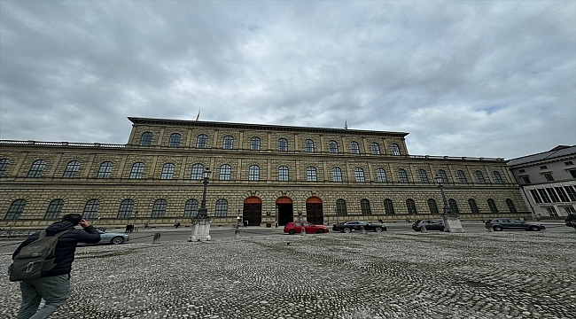 Almanya'nın en büyük şehir sarayı: "Residenz Muenchen"