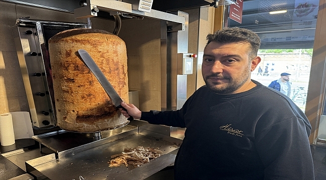 Almanya Cumhurbaşkanı Steinmeier'in Türkiye ziyaretinde Berlin'den götürülen döner ikram edilecek