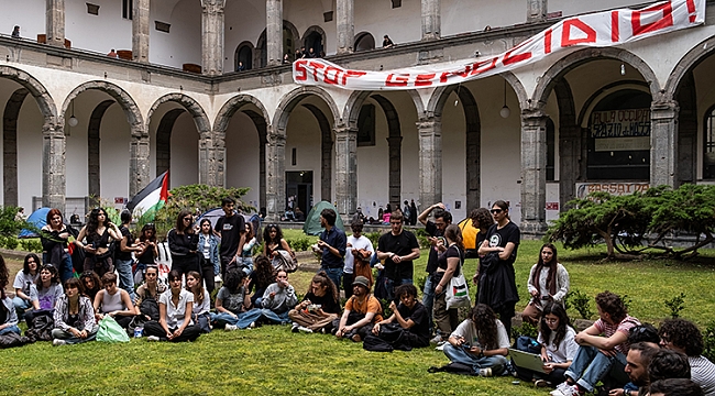 Amsterdam Üniversitesi'nde Protestolar Devam Ediyor, Polis Utrecht Üniversitesi'ne Müdahale Etti