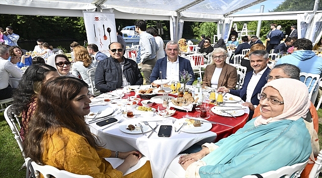 Almanya'da  Türk kahvaltısı tanıtıldı