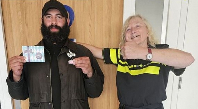 Cüzdanı Geri Getiren Evsiz Adam İçin 34.000 Euro Bağış Toplandı