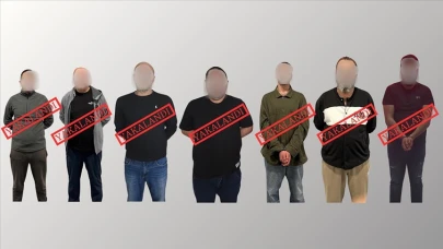 Hollanda’da Yakalanan Suçlu Türkiye’ye İade Edildi: Kırmızı Bültenle Aranan 7 Kişi Geri Getirildi