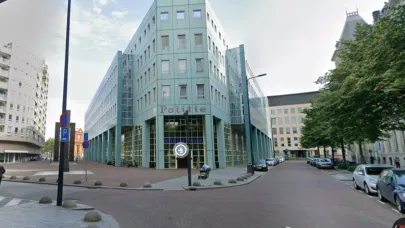 Rotterdam Polis Hücresinde Fenalaşan 51 Yaşındaki Şahıs Hayatını Kaybetti
