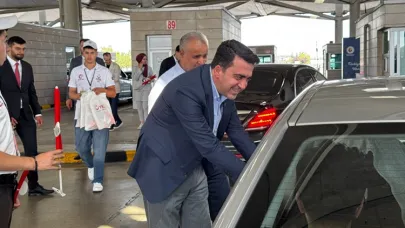 Gurbetçilerin Türkiye'ye Yaz Dönüşü Sürüyor: Kapıkule ve Diğer Sınır Kapılarında Yoğunluk Artıyor