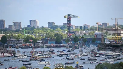 Amsterdam’da 750. Yıl Coşkusu: 10 Binden Fazla Gemi Şehre Giriş Yaptı