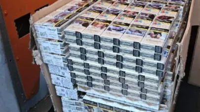 Amsterdam’da 60 Bin Euro Nakit ve Yüzlerce Kaçak Sigara Ele Geçirildi!