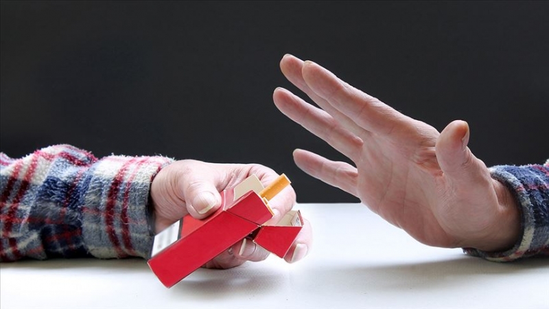 Sigara ve ağır alkol içenler daha yüksek sağlık sigortası primi ödesinler