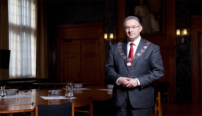 Ahmed Aboutaleb bir dönem daha Rotterdam Belediye Başkanlığı yapmak istiyor