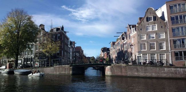 Koopwoningen 7,7 procent duurder in april
