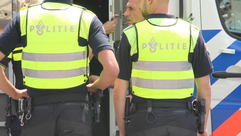 Hollanda Almelo'da bıçaklama olayında iki ölü bir yaralı