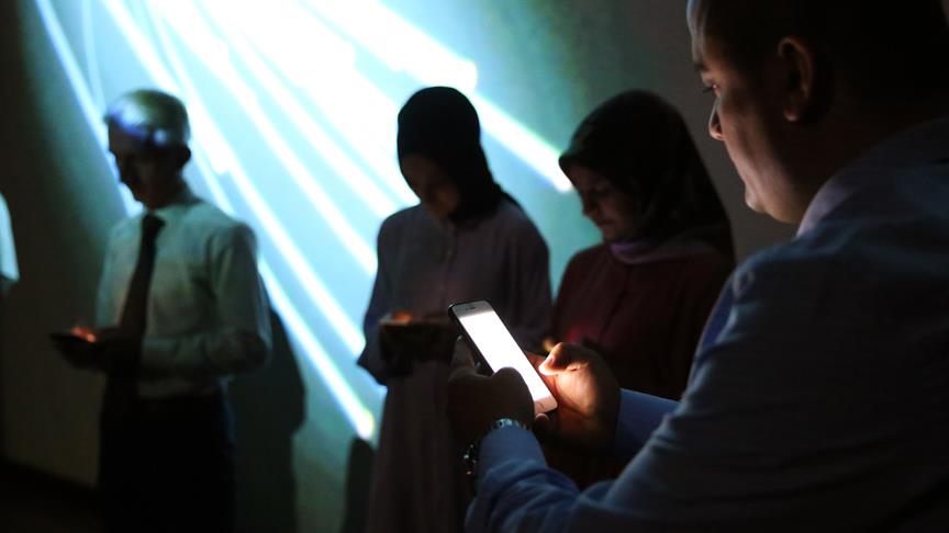 Akıllı telefon artık çocuk oyuncağı, Hollanda'da sahip olmayan çocuk yok