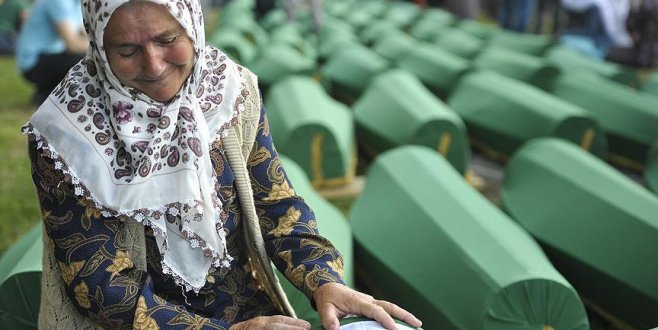 Hollanda'da Yüksek Mahkemeside Hollandayı Srebrenitsa katliamında kısmen suçlu buldu