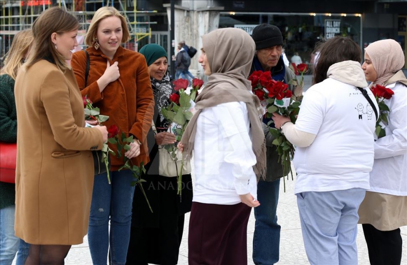 Hollanda'da Buyurun Ben Müslümanım Etkinliği