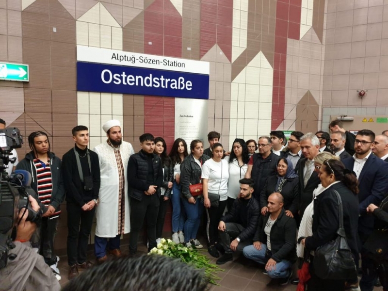 Kahraman gencimizin adı Frankfurt'ta metro istasyonuna verildi