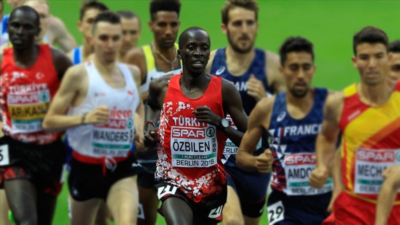Rotterdam Maratonu'nda Milli Atlet Kaan Kigen Özbilen ikinci oldu