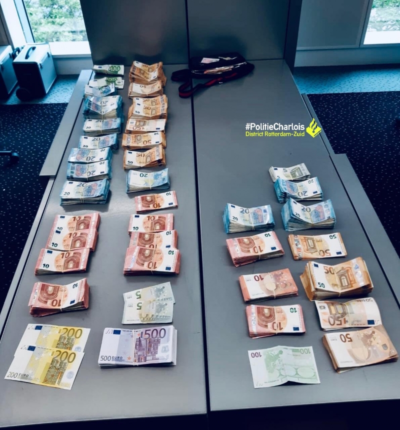Rotterdam polisi yüklü miktarda para buldu