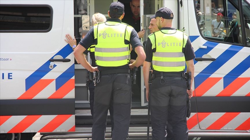 Saldırıda hayatını kaybeden 3 kişi için Hollanda yasa büründü