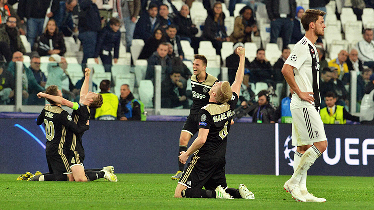 Şampiyonlar Ligi'nde Ajax Tarih Yazdı,