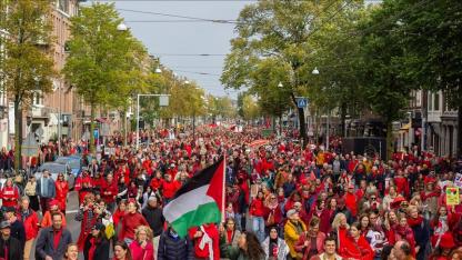 Amsterdam'da Kırmızı Hat Protestosuna 250.000 Kişi Katıldı